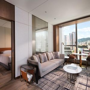 Executive Balcony Suite